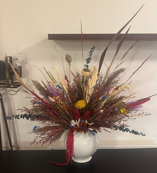 Luxury dried flower arrangement